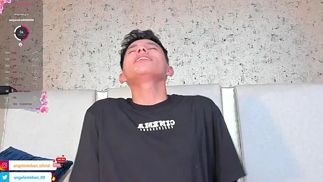 Snapshot of Angel_esteban_fx chatting on March 15, 2025, 6:47 am Angel esteban fx online show from March 15, 2025, 6:47 am