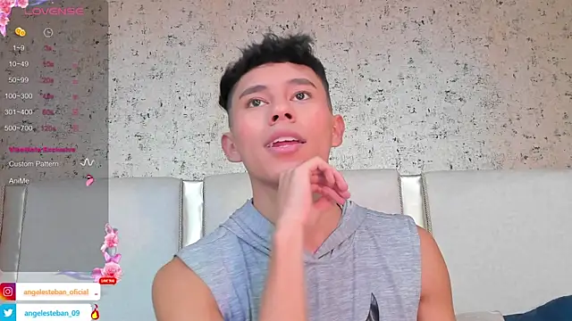 Snapshot of Angel_esteban_fx chatting on March 7, 2025, 3:51 am Angel esteban fx online show from March 7, 2025, 3:51 am