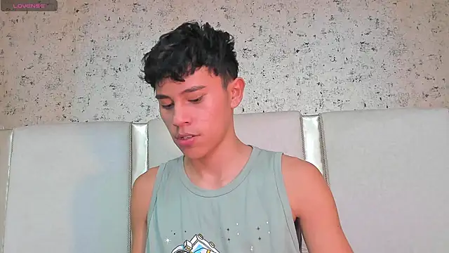 Snapshot of Angel_esteban_fx chatting on March 1, 2025, 7:30 am Angel esteban fx online show from March 1, 2025, 7:30 am