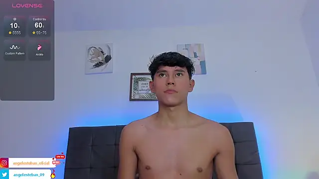 Snapshot of Angel_esteban_fx chatting on September 18, 2025, 3:31 am Angel esteban fx online show from September 18, 2025, 3:31 am