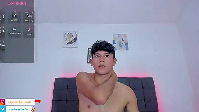 Snapshot of Angel_esteban_fx chatting on October 1, 2025, 6:07 am Angel esteban fx online show from October 1, 2025, 6:07 am