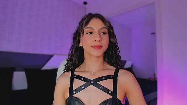 Snapshot of MiissCharlotte chatting on February 28, 2025, 4:43 am MiissCharlotte online show from February 28, 2025, 4:43 am