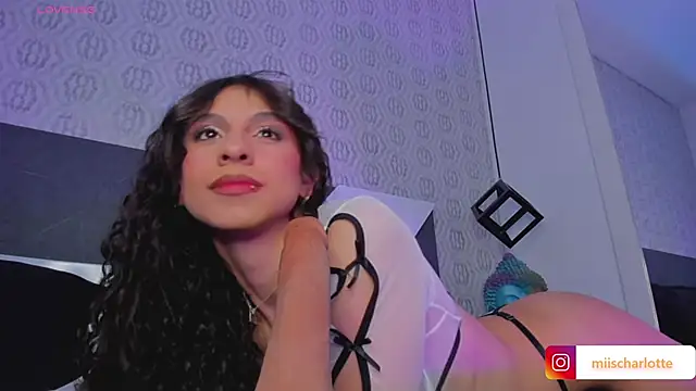 Snapshot of MiissCharlotte chatting on February 19, 2025, 7:28 am MiissCharlotte online show from February 19, 2025, 7:28 am