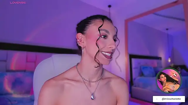 Snapshot of MiissCharlotte chatting on September 23, 2025, 3:35 am MiissCharlotte online show from September 23, 2025, 3:35 am