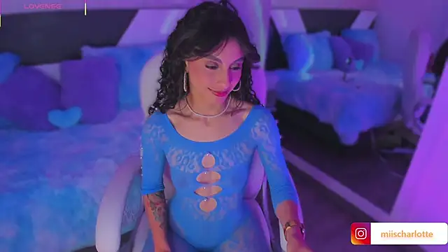 Snapshot of MiissCharlotte chatting on March 21, 2025, 5:43 am MiissCharlotte online show from March 21, 2025, 5:43 am