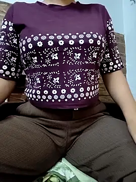 Snapshot of Anamika_24 chatting on October 18, 2025, 3:30 am Anamika 24 online show from October 18, 2025, 3:30 am