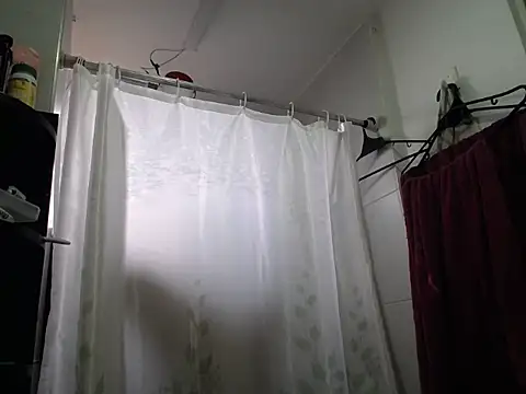 Laura martin  online show from March 5, 2026, 12:35 pm