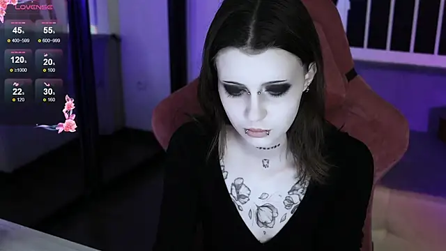 Snapshot of prettybones chatting on October 24, 2025, 11:15 pm prettybones online show from October 24, 2025, 11:15 pm