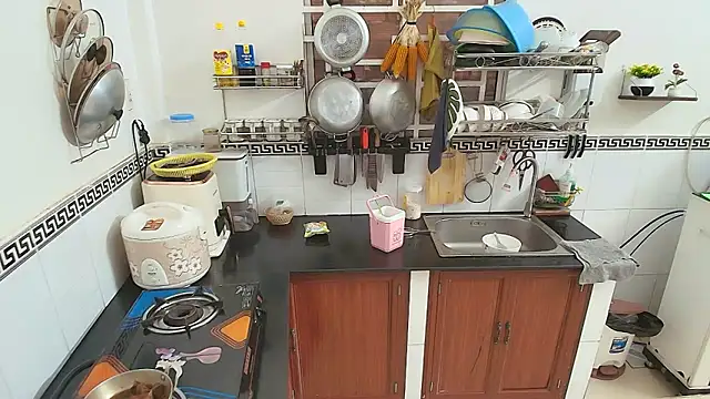 Babysex-2k online show from April 14, 2026, 3:44 am