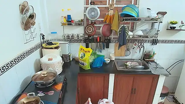 Babysex-2k online show from April 15, 2026, 3:23 am