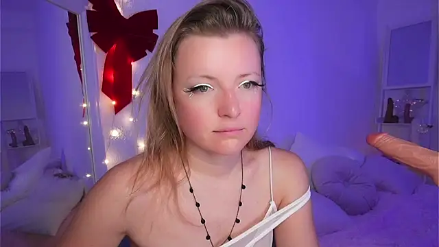 Ameliasweety69 online show from February 1, 2025, 7:15 am