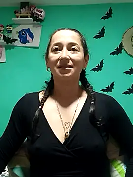 emilypoppy3 online show from February 13, 2025, 4:50 pm