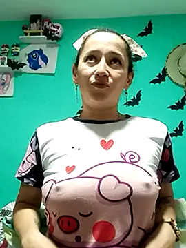 emilypoppy3 online show from February 17, 2025, 10:05 pm