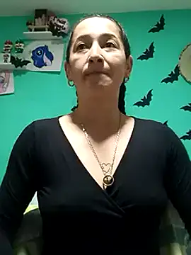 emilypoppy3 online show from February 13, 2025, 1:48 pm