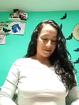 emilypoppy3 online show from February 6, 2025, 8:13 pm