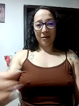 Snapshot of emilypoppy3 chatting on September 22, 2025, 9:32 pm emilypoppy3 online show from September 22, 2025, 9:32 pm