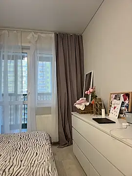 Snapshot of NewLale chatting on February 19, 2026, 2:19 am NewLale online show from February 19, 2026, 2:19 am