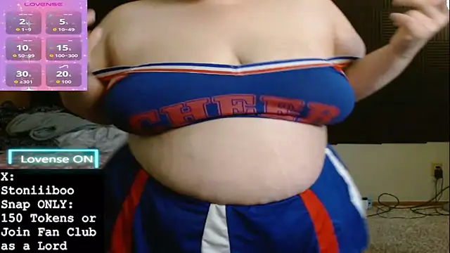 Stoniiiboo online show from December 14, 2025, 2:33 pm