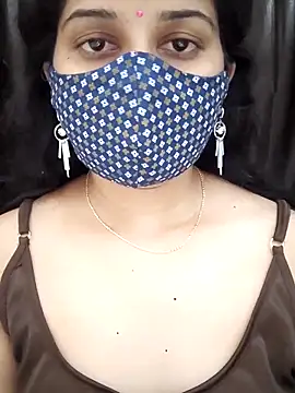 Snapshot of Angleannie chatting on November 19, 2025, 3:23 pm Angleannie online show from November 19, 2025, 3:23 pm