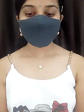 Snapshot of Angleannie chatting on December 1, 2025, 6:31 pm Angleannie online show from December 1, 2025, 6:31 pm