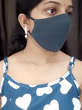 Snapshot of Angleannie chatting on November 21, 2025, 9:25 pm Angleannie online show from November 21, 2025, 9:25 pm