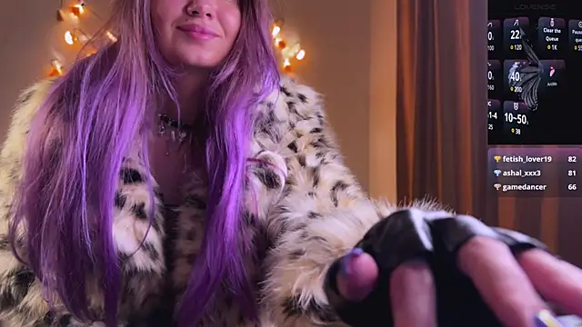 Femdom Lola online show from December 31, 2024, 12:00 am