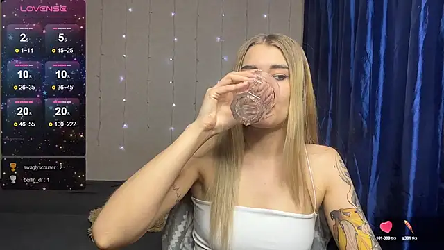 Silvia Shugarr online show from February 15, 2025, 9:49 pm