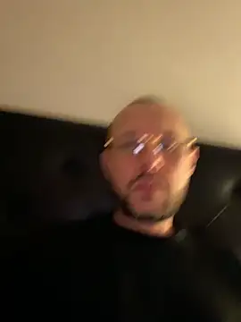 Guitccch online show from March 2, 2026, 5:42 pm