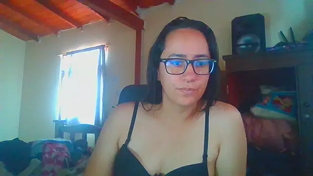 brittanycheeks online show from April 13, 2026, 5:06 pm