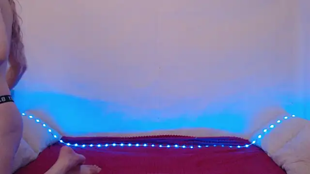 Snapshot of Emily_hardcore chatting on January 17, 2026, 7:39 pm Emily hardcore online show from January 17, 2026, 7:39 pm