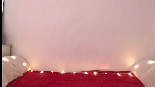 Snapshot of Emily_hardcore chatting on February 15, 2026, 8:30 pm Emily hardcore online show from February 15, 2026, 8:30 pm