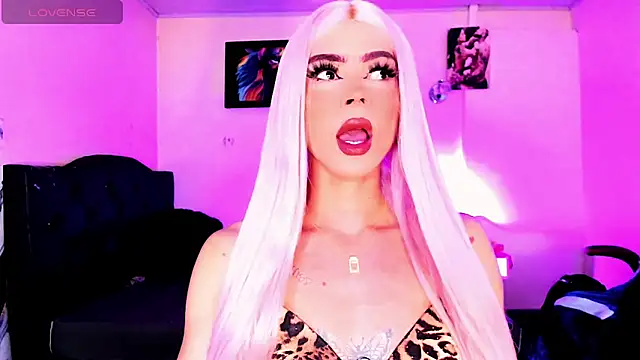 rosedewitt online show from April 22, 2026, 3:57 am