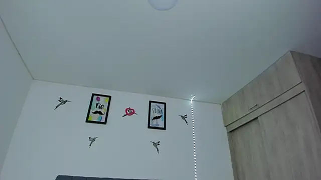 im sarah34 online show from March 7, 2026, 5:47 am