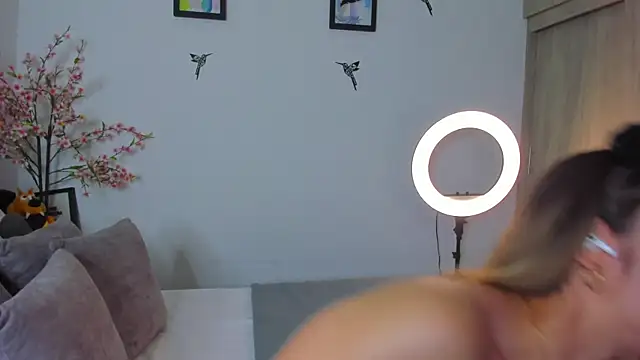 Snapshot of im_sarah34 chatting on March 13, 2025, 7:42 am im sarah34 online show from March 13, 2025, 7:42 am