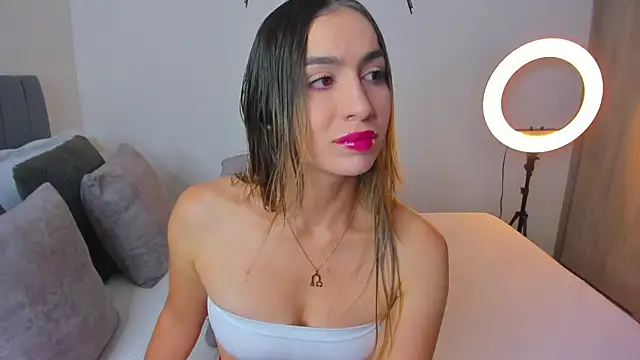 Snapshot of im_sarah34 chatting on March 22, 2025, 6:03 pm im sarah34 online show from March 22, 2025, 6:03 pm