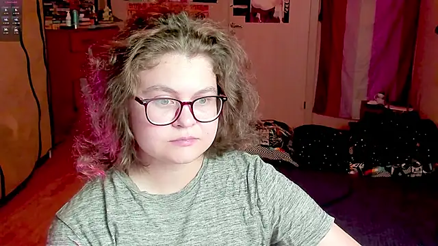 Snapshot of Sashy_Way chatting on October 8, 2025, 6:30 pm Sashy Way online show from October 8, 2025, 6:30 pm