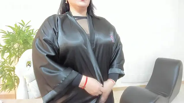 Snapshot of martina_foxy_ chatting on February 27, 2026, 12:16 pm martina foxy online show from February 27, 2026, 12:16 pm