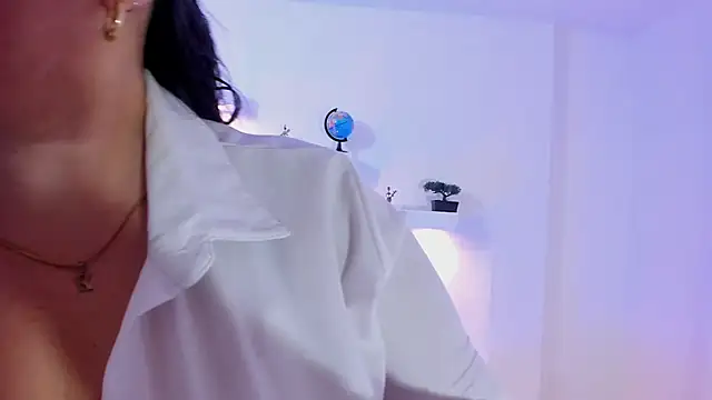 martina foxy  online show from January 14, 2026, 12:31 pm