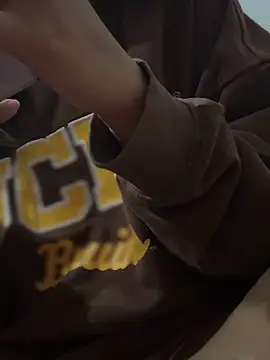 Snapshot of Mila_Morgan chatting on February 5, 2026, 3:41 pm Mila Morgan online show from February 5, 2026, 3:41 pm