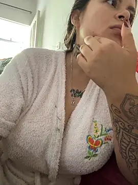 Snapshot of ivanna_rivera chatting on October 4, 2025, 3:24 pm ivanna rivera online show from October 4, 2025, 3:24 pm