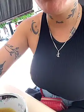 Snapshot of ivanna_rivera chatting on October 9, 2025, 4:18 pm ivanna rivera online show from October 9, 2025, 4:18 pm