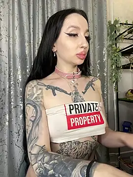 Snapshot of Molly__Moon chatting on February 3, 2026, 6:40 am Molly Moon online show from February 3, 2026, 6:40 am