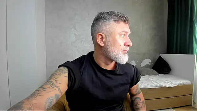 Snapshot of BlowMyXXL chatting on September 13, 2025, 5:07 am BlowMyXXL online show from September 13, 2025, 5:07 am