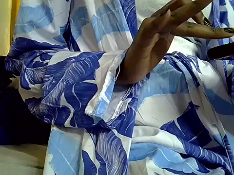 Skinny m online show from November 16, 2025, 4:17 am