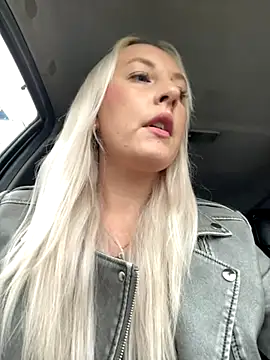 MerlinDave online show from September 28, 2025, 1:45 am