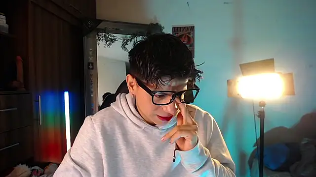 marckalexis online show from February 28, 2025, 5:04 am