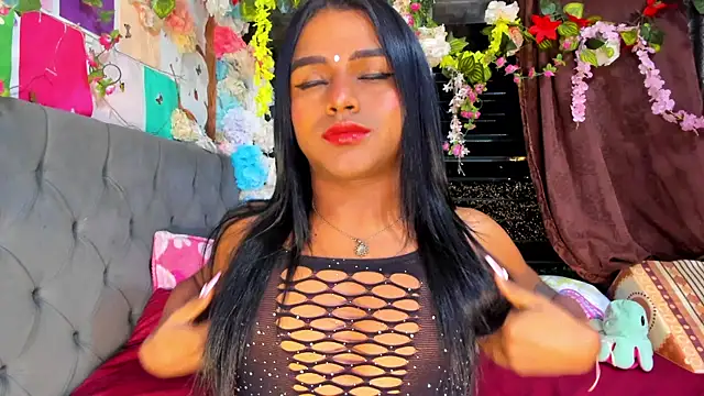 Snapshot of Karly_coffe chatting on July 8, 2026, 10:16 am Karly coffe online show from July 8, 2026, 10:16 am