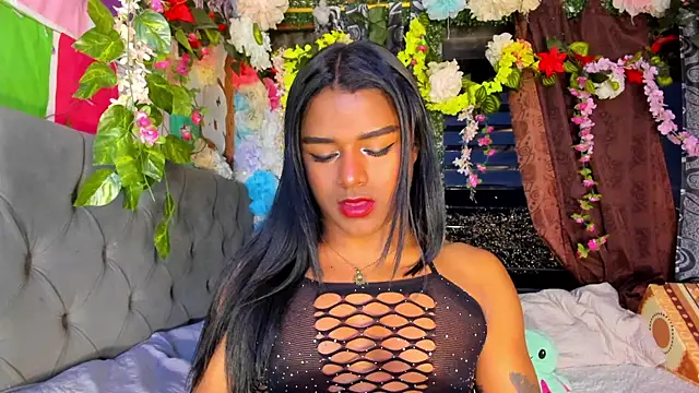 Snapshot of Karly_coffe chatting on June 12, 2026, 10:24 am Karly coffe online show from June 12, 2026, 10:24 am