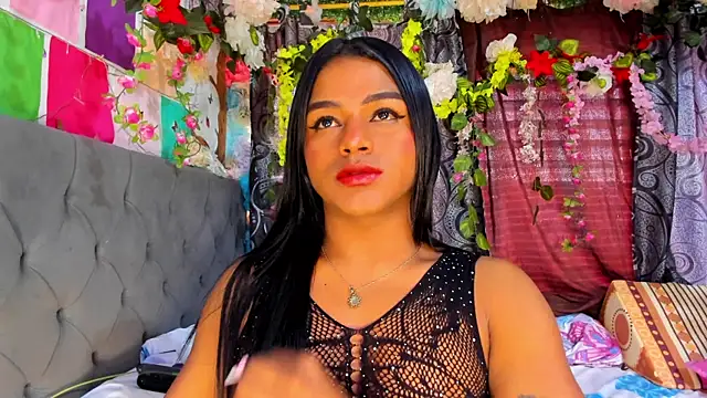 Snapshot of Karly_coffe chatting on June 24, 2026, 10:58 am Karly coffe online show from June 24, 2026, 10:58 am