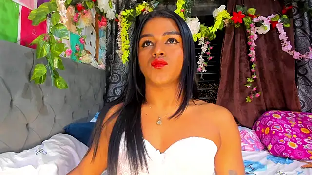 Snapshot of Karly_coffe chatting on June 20, 2026, 9:25 am Karly coffe online show from June 20, 2026, 9:25 am